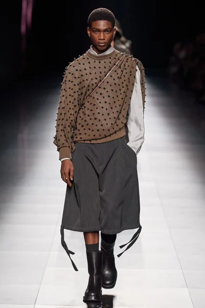 Look 45